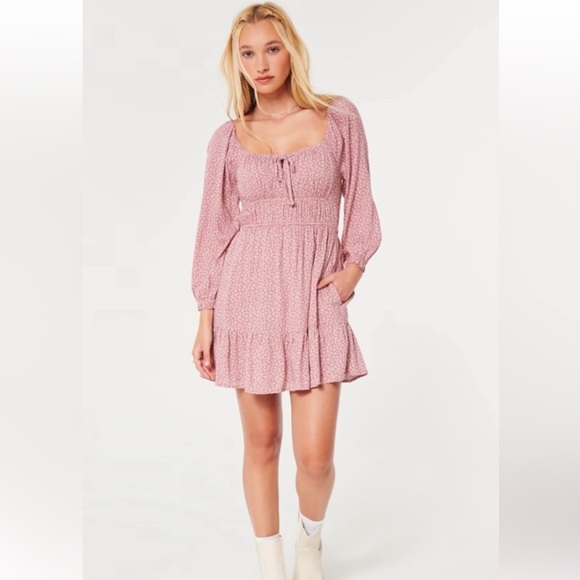 Hollister Dresses & Skirts - Hollister Pink Floral babydoll mini dress with long Sleeves & built-in shorts